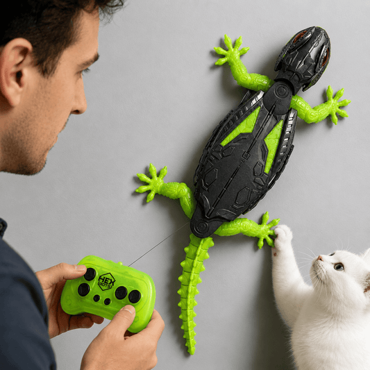 Wall Climbing RC Lizard Toy for Cats