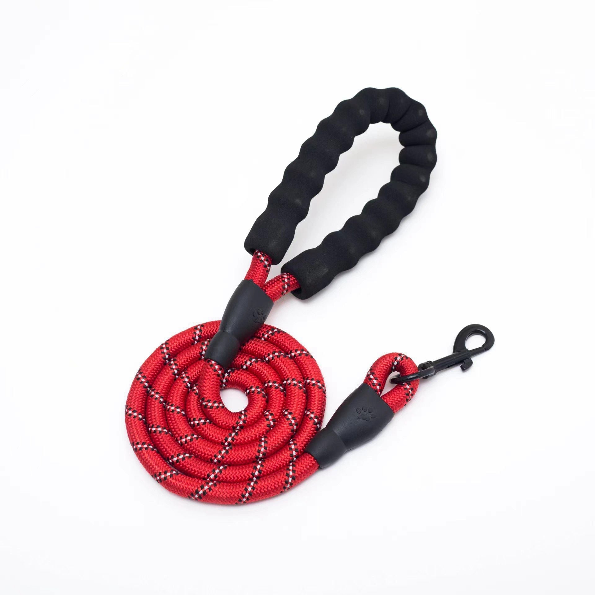 Black Noblias reflective nylon dog leash with soft padded handle, ideal for secure and comfortable walks.