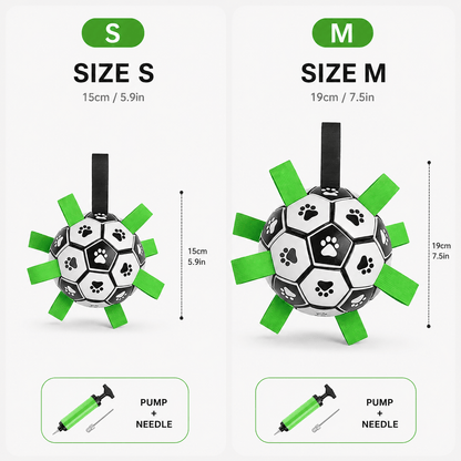 Dog soccer ball size chart showing size S at 15 cm and size M at 19 cm, each supplied with a pump and needle