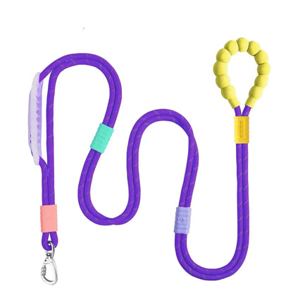 Noblias green hands-free dog leash attached to waist for walking, jogging, hiking with adjustable length and comfortable fit.