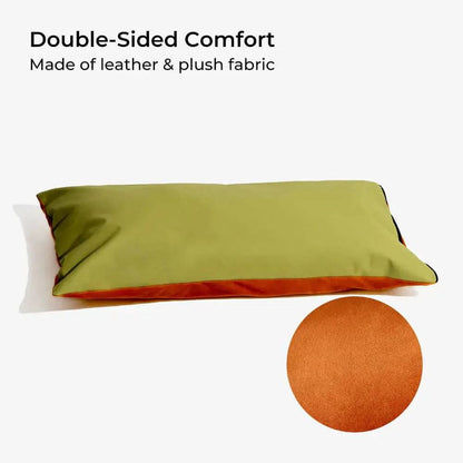 The double-sided cushion of the Noblias large dog car seat bed, leather on one face and plush fabric on the other.