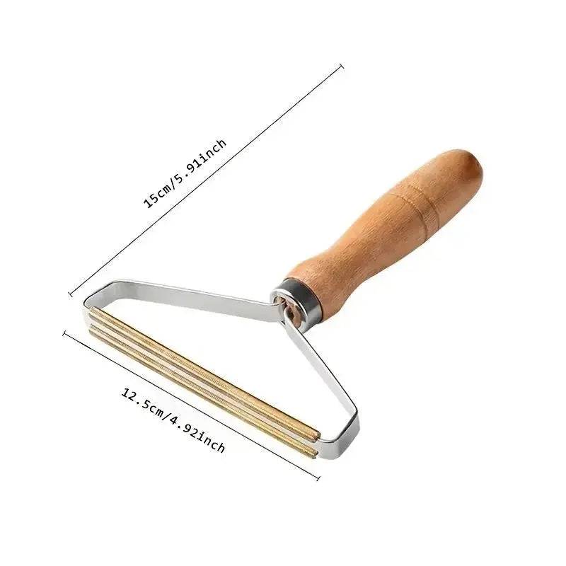 Dimension diagram of the fabric shaver: 15 cm or 5.9 in long with a 12.5 cm or 4.9 in brass head.