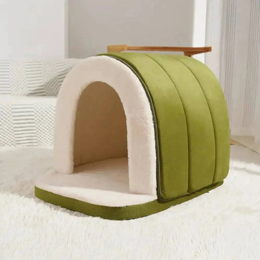 Green Noblias Cozy Cave pet bed for cats and dogs, soft, warm house with enclosed design for comfort and security.
